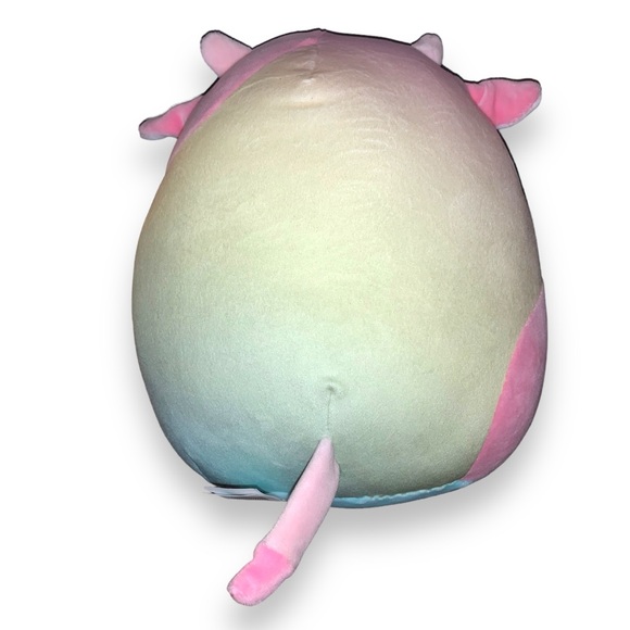 Caedyn The Cow Ombre Gradient Squishmallow - Picture 4 of 7